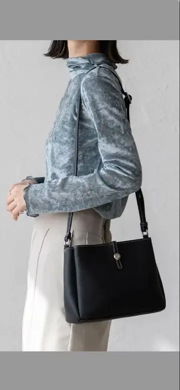 VitaFelice Depral 소가죽 숄더백