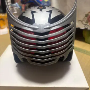 가면라이더 헬멧 블랙과 실버