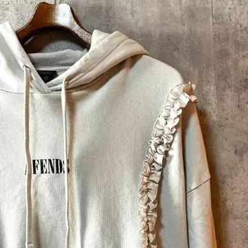 [리메이크] AFENDS 프릴 크롭 후드티 S 속기모