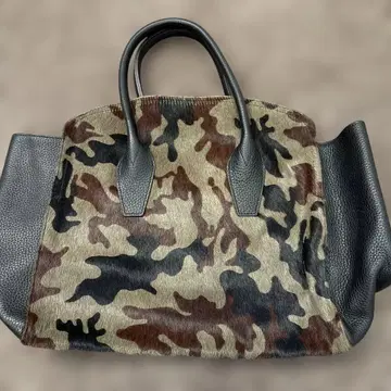 카모 패턴 가죽 토트백