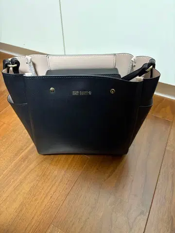 마리콴트 숄더백