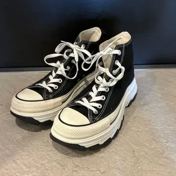 BF 세일 중 CONVERSE trekwave 하이