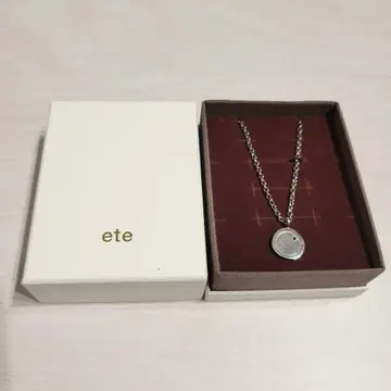 ete 실버 블랙 다이아몬드 코인 목걸이