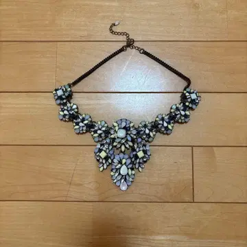 플라워 모티브 목걸이 ZARA 럭셔리