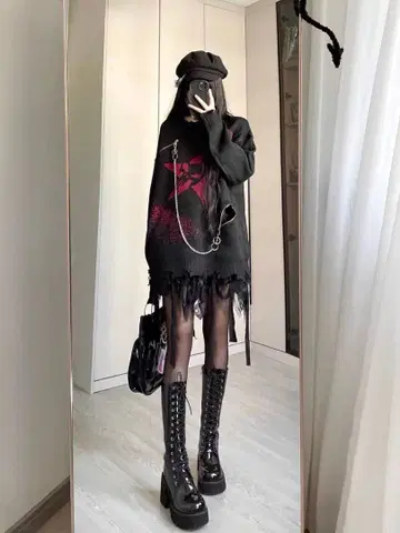 지뢰계 데미지 체인 니트 블랙 x 레드 오버 사이즈 스웨터