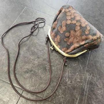 군겐도 이와미긴잔 가마구치 백