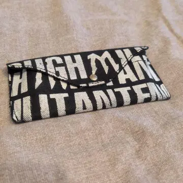 GOODENOUGH Militant Pacifist 안경 케이스 굿이너프