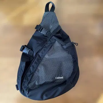 Unblend 블랙 숄더백