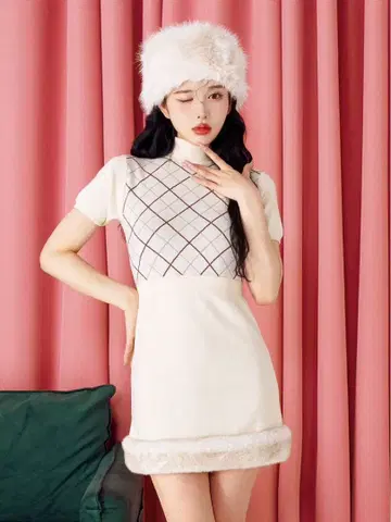 다리치 Darich 체크 퍼 니트 미니 원피스