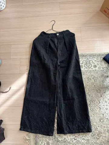 Kastane 블랙 와이드 팬츠 버클 포함