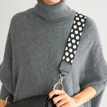 새상품 택 포함 BEARDSLEY 비어즐리 숄더 벨트 (도트) 블랙