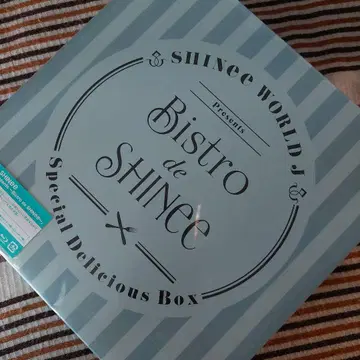 SHINee WORLD J Bistro De SHINee