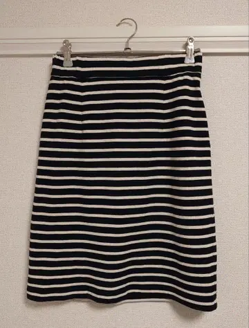 저스길리티 보더 스커트