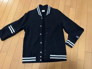 챔피온 블랙 바시티 자켓