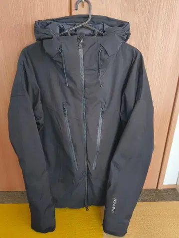 WORKMAN 퓨전 다운 자켓 블랙