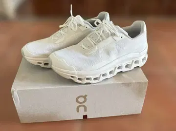 On 클라우드 마스터 보이드 스니커즈
