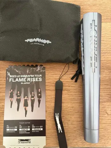 LE SSERAFIM OFFICIAL LIGHT STICK