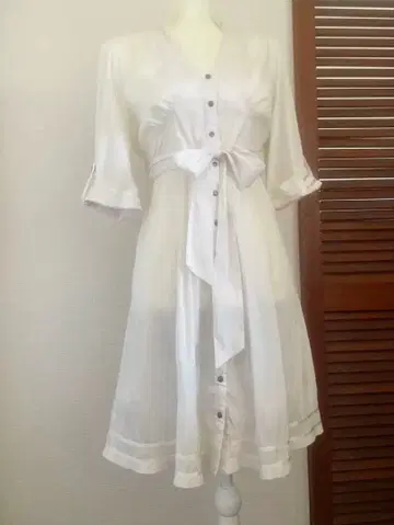 화이트 반팔 원피스