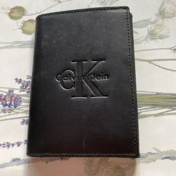 Calvin Klein 블랙 가죽 3단 폴더형 지갑
