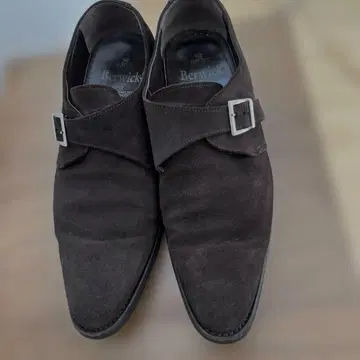 Berwick 1707 스웨이드 브라운 신발