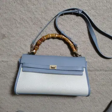 뱀부 핸들 숄더백 블루 화이트