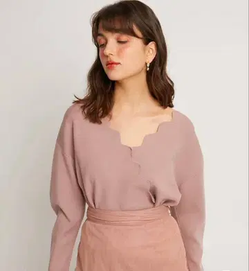 [ 새상품 ] 스나이델 핑크 꽃잎 니트