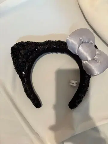 유니버셜 USJ 키티 머리띠 블랙 실버 리본