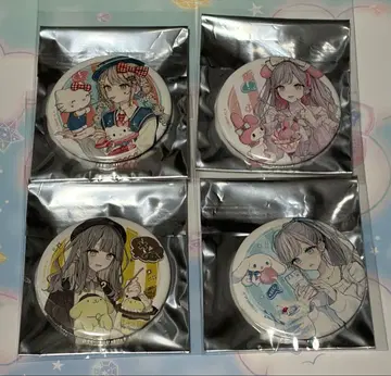 아카쿠라 x 산리오 캐릭터즈 캔뱃지