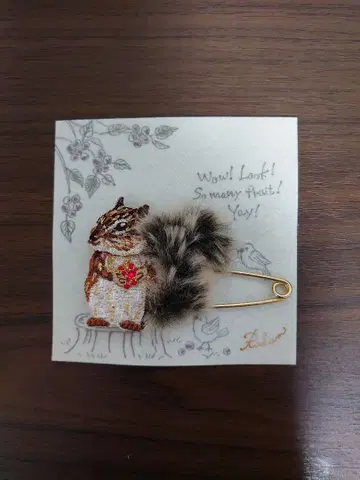 라캄 럭키 애니멀 시리즈 입체 자수 스톨 핑 브로치