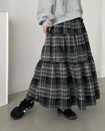 [ 새상품급 ] CLEA 체크 무늬 티어드 롱 스커트 이번 시즌