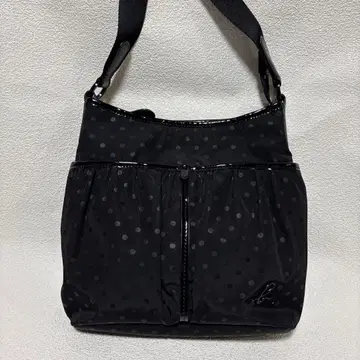 에네스베 도트 무늬 숄더백