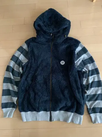 MAGIC NUMBER 네이비 플리스 자켓