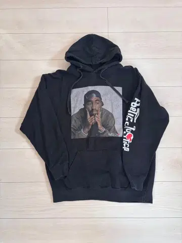 블랙 후드 부착 후드티