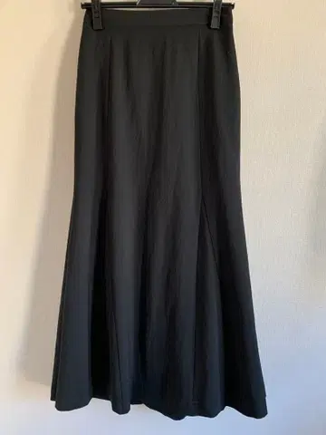 티아라 머메이드 스커트 블랙 페티코트 포함