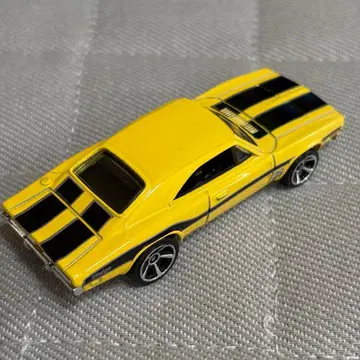 핫휠 다지 차저 500 문 아이즈 외장 없음