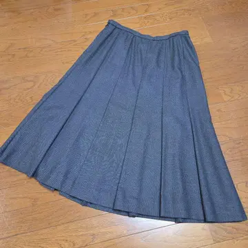 레리안 헤링본 무늬 그레이 플레어 스커트