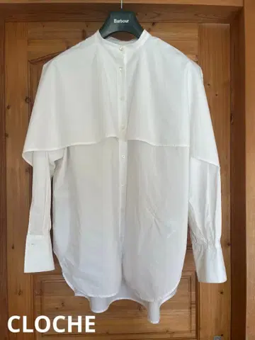 화이트 레이어드 디자인 셔츠