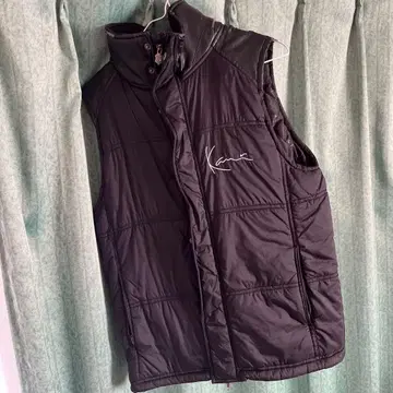 칼 카니 블랙 M 사이즈 베스트