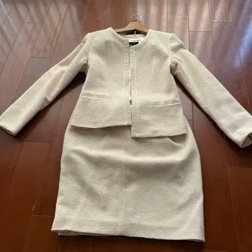 UNTITLED 아이보리 수트 사이즈 2