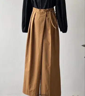 브라운 와이드 팬츠 허리 리본 포함