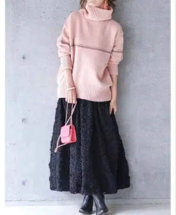 OBLI 라메 라인 하이넥 니트 울