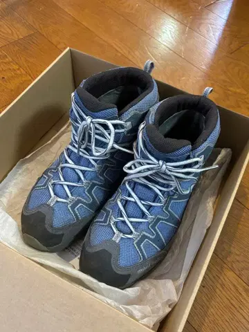 몽벨 트레킹 슈즈 24.0