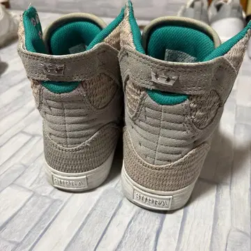 SUPRA 하이컷 스니커즈 그레이/터콰이즈