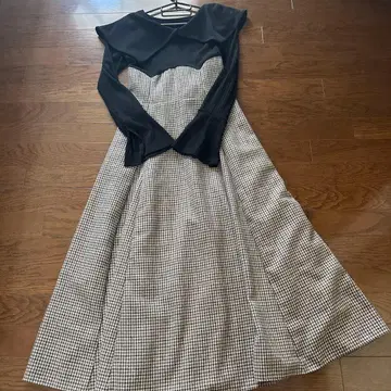 dazzlin 빅 칼라 체크 코르셋 도킹 원피스 A라인