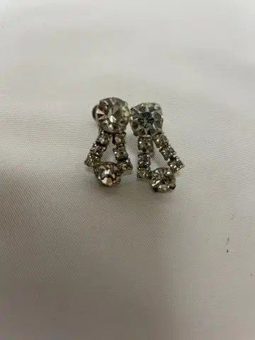 빈티지 크리스탈 장식 실버 귀찌