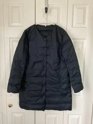 무인양품 다운 코트 경량 포켓터블 블랙 M 사이즈