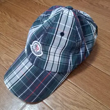 MONCLER 체크 무늬 캡