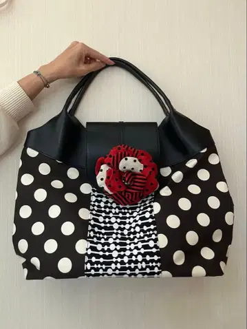 블랙 화이트 도트 토트백