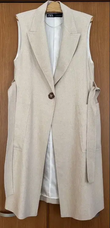 ZARA 베이지 슬리브리스 롱 베스트