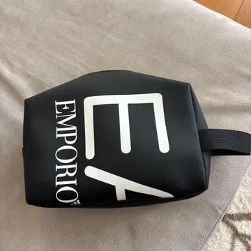 EA7 엠포리오 아르마니 블랙 백